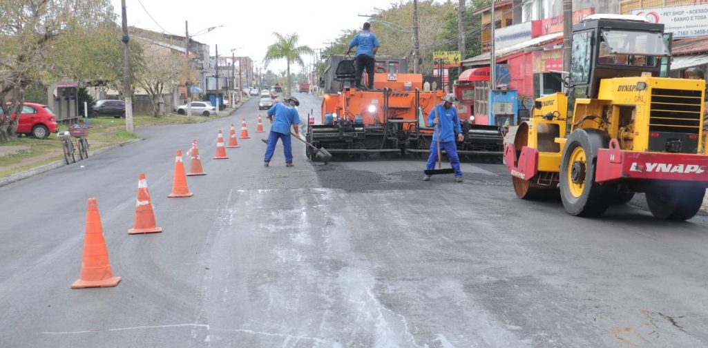 Principal entrada de Peruíbe recebe recapeamento