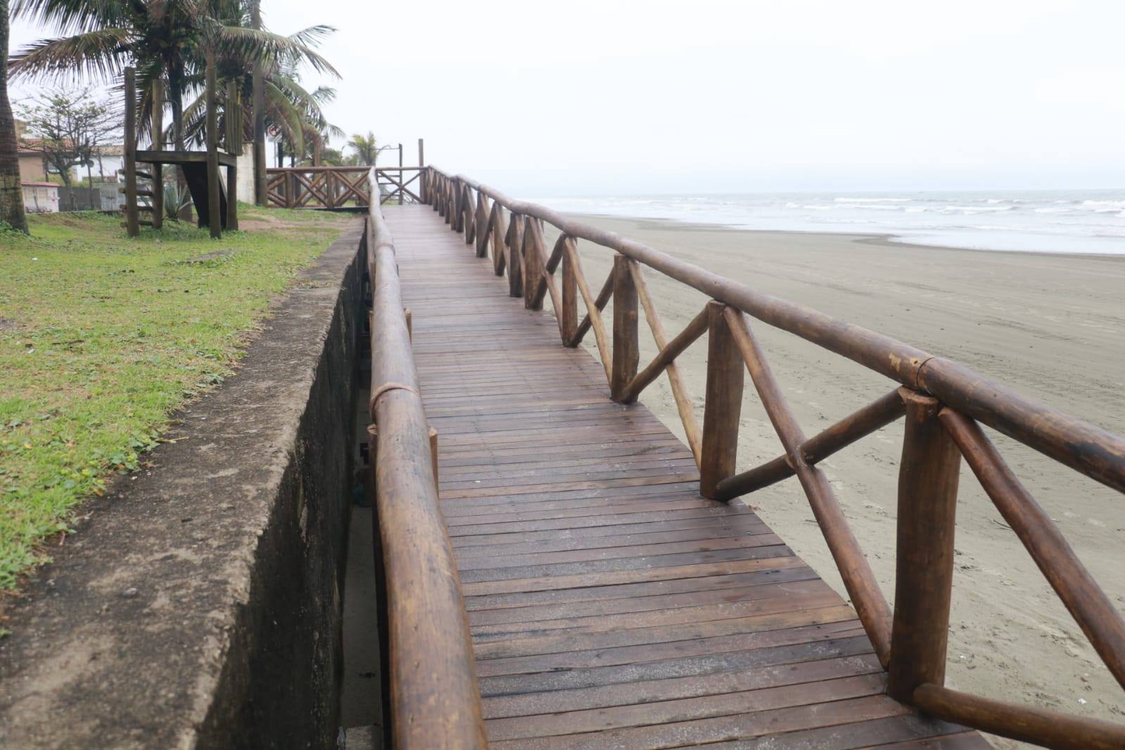 NOVOS ACESSOS À PRAIA SÃO REALIZADOS NA CIDADE NOVA PERUÍBE