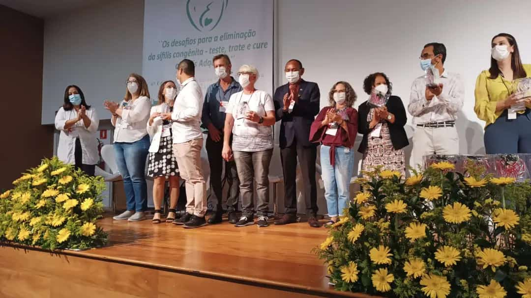 PERUÍBE RECEBE PRÊMIO PELO TRABALHO NO ENFRENTAMENTO À TRANSMISSÃO VERTICAL DO VÍRUS HIV